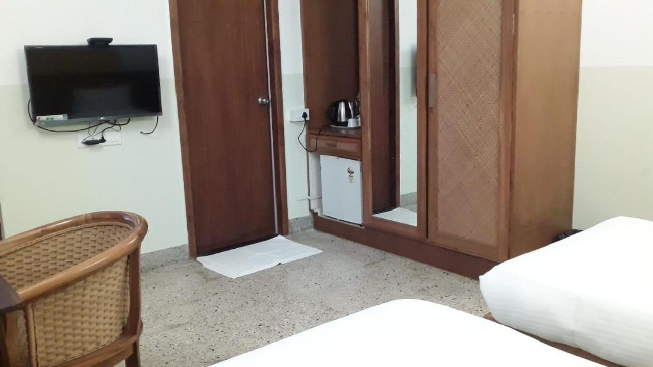 Hanu Reddy Residences - Nawab Habibullah Avenue Chennai Dış mekan fotoğraf